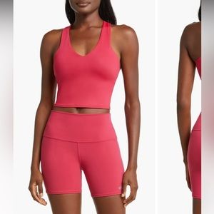 Alo Airbrush Real Bra in Lipstick Red